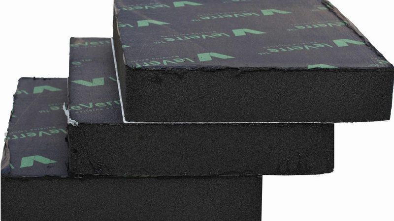 彩钢瓦厂房隔热材料：如何选择合适的产品